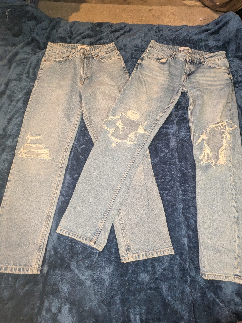 Zara Light Blue Distressed Straight-Leg Jeans
